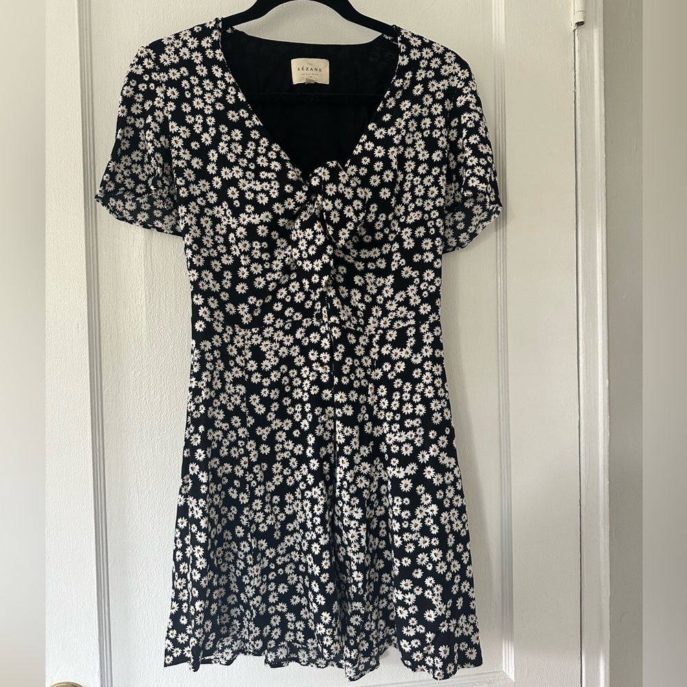 Sezane Norabel Dress in Daisy Print - Picture 3 of 7